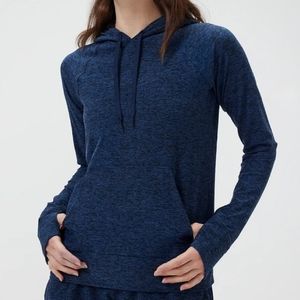 Outdoor Voices CloudKnit Hoodie in Navy, M, VGUC